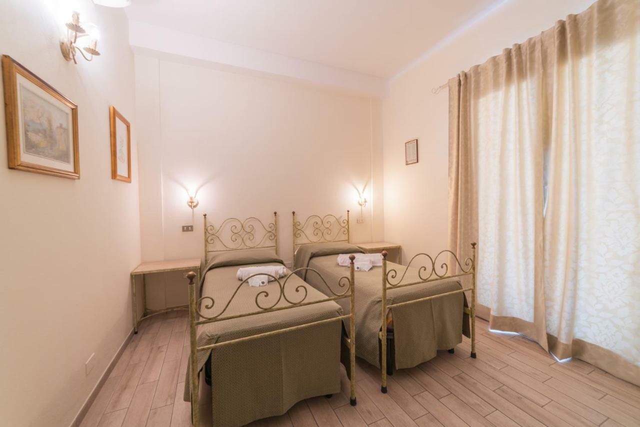 Villa Alberta Hotel بولا المظهر الخارجي الصورة